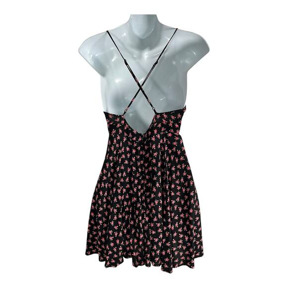 Forever 21 Size Small Short Dress Black & Pink Floral Deep V-Neck Crossed Strap - Picture 5 of 10